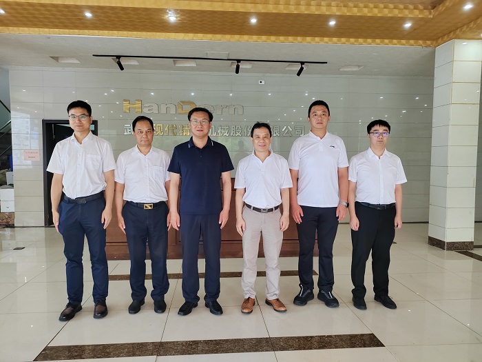 深化政企合作 共筑绿色新篇——荆门市东宝区领导莅临武汉现代精工洽谈磷石膏产业项目
